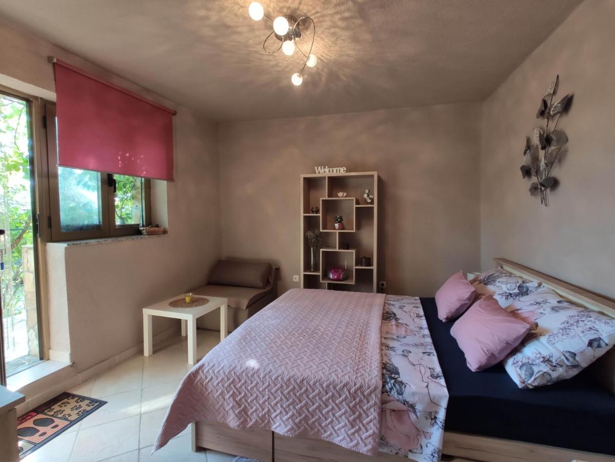 Apartments With A Parking Space Smrika, Kraljevica - 15709 מראה חיצוני תמונה